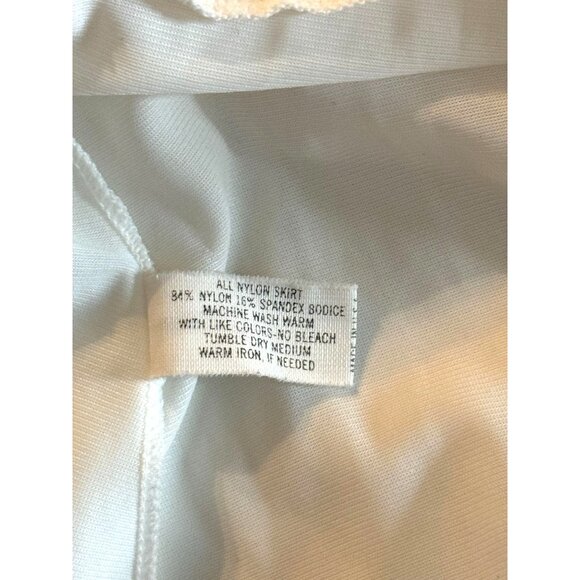 Vintage White Slip Dress With Lace Trim Adjustable Straps & Underbust Detailing - Picture 8 of 8